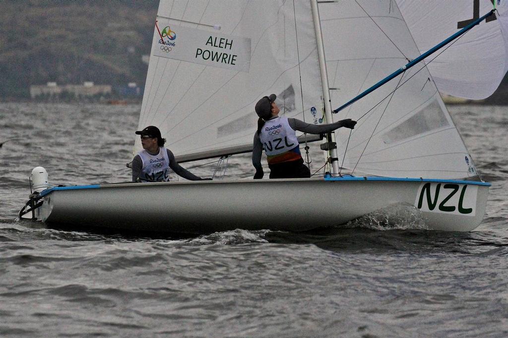 Jo Aleh checks for puffs while Olivia Powrie looks after spinnaker trim in race 2 © Richard Gladwell www.photosport.co.nz